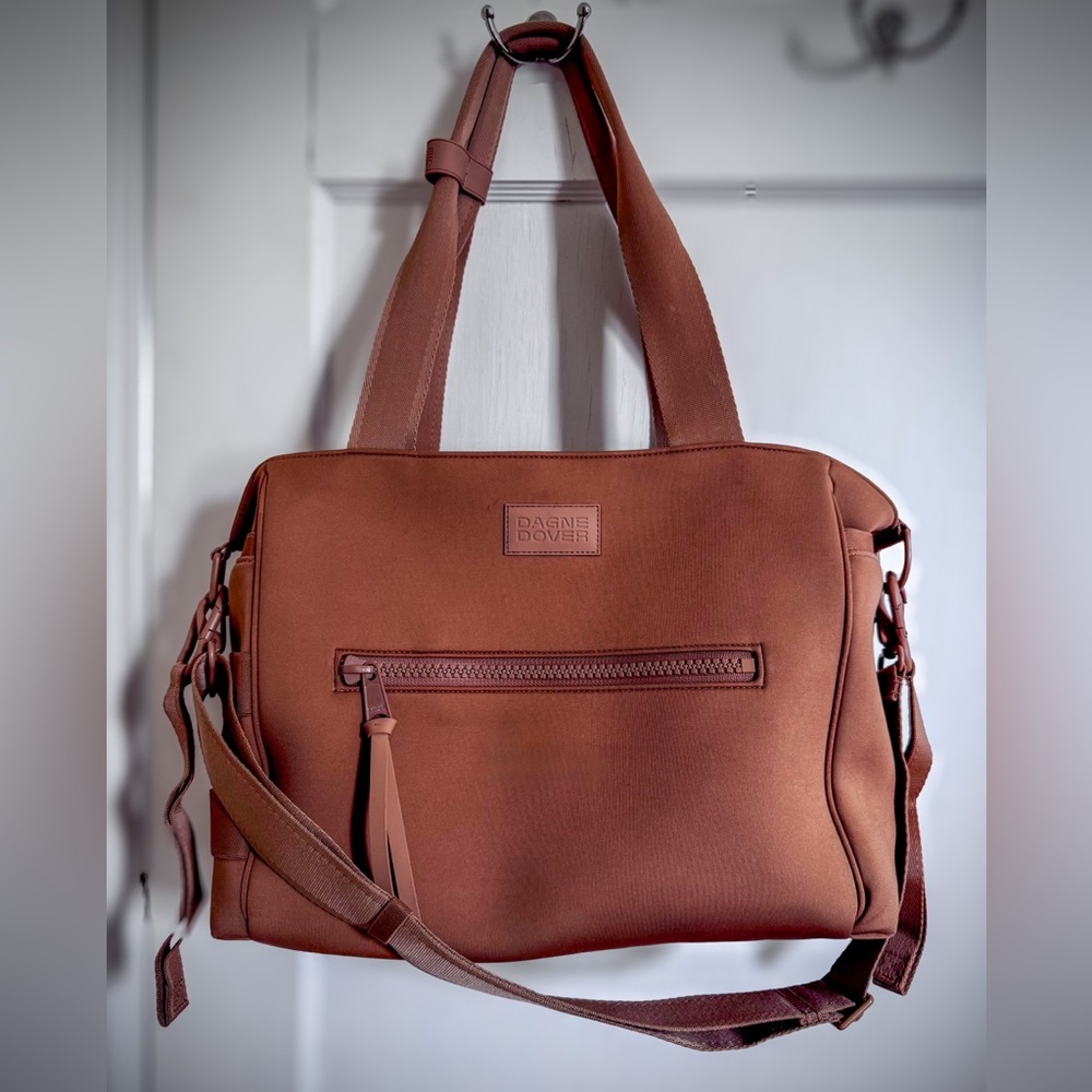 DAGNE DOVER WADE NEOPRENE DIAPER TOTE: Camel